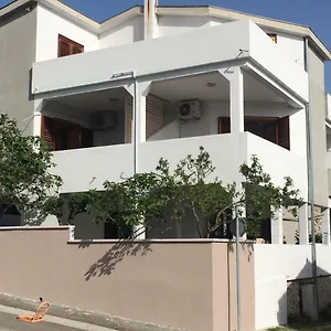 rezervirajte ovdje
